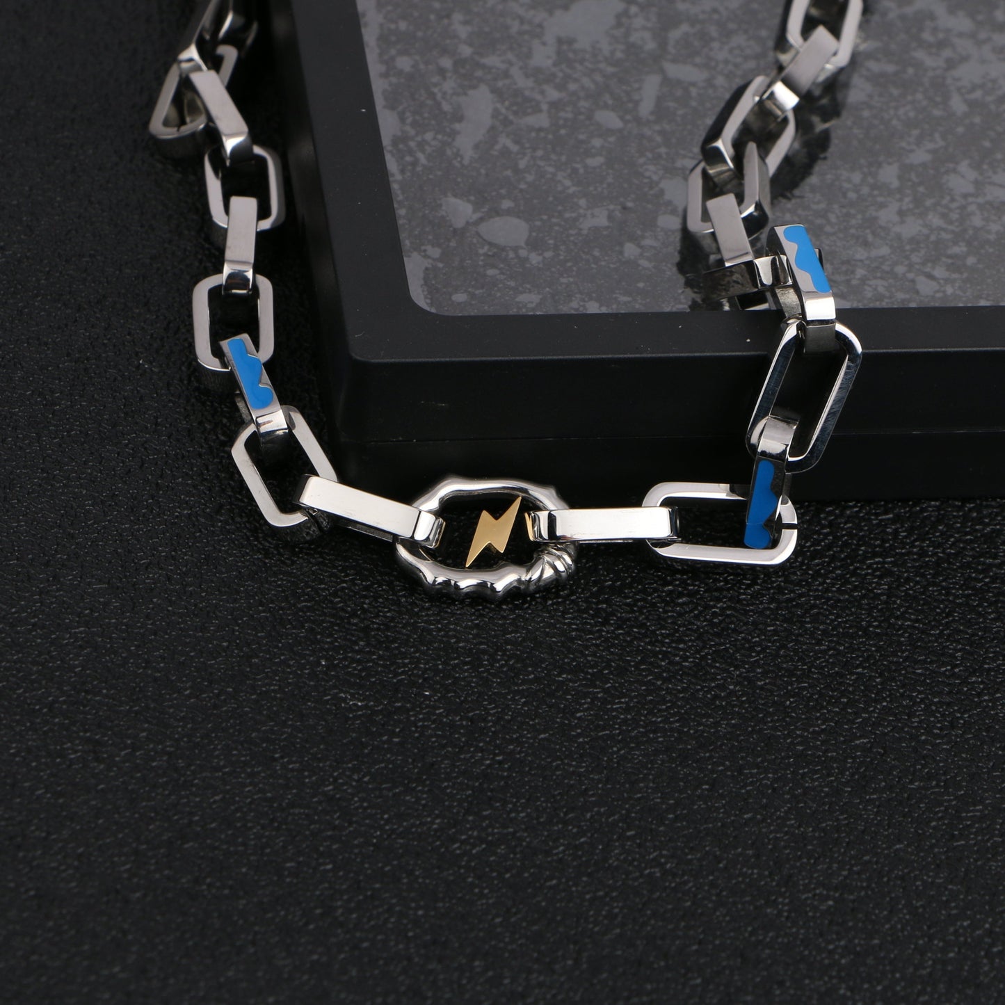Bolt Link Necklace