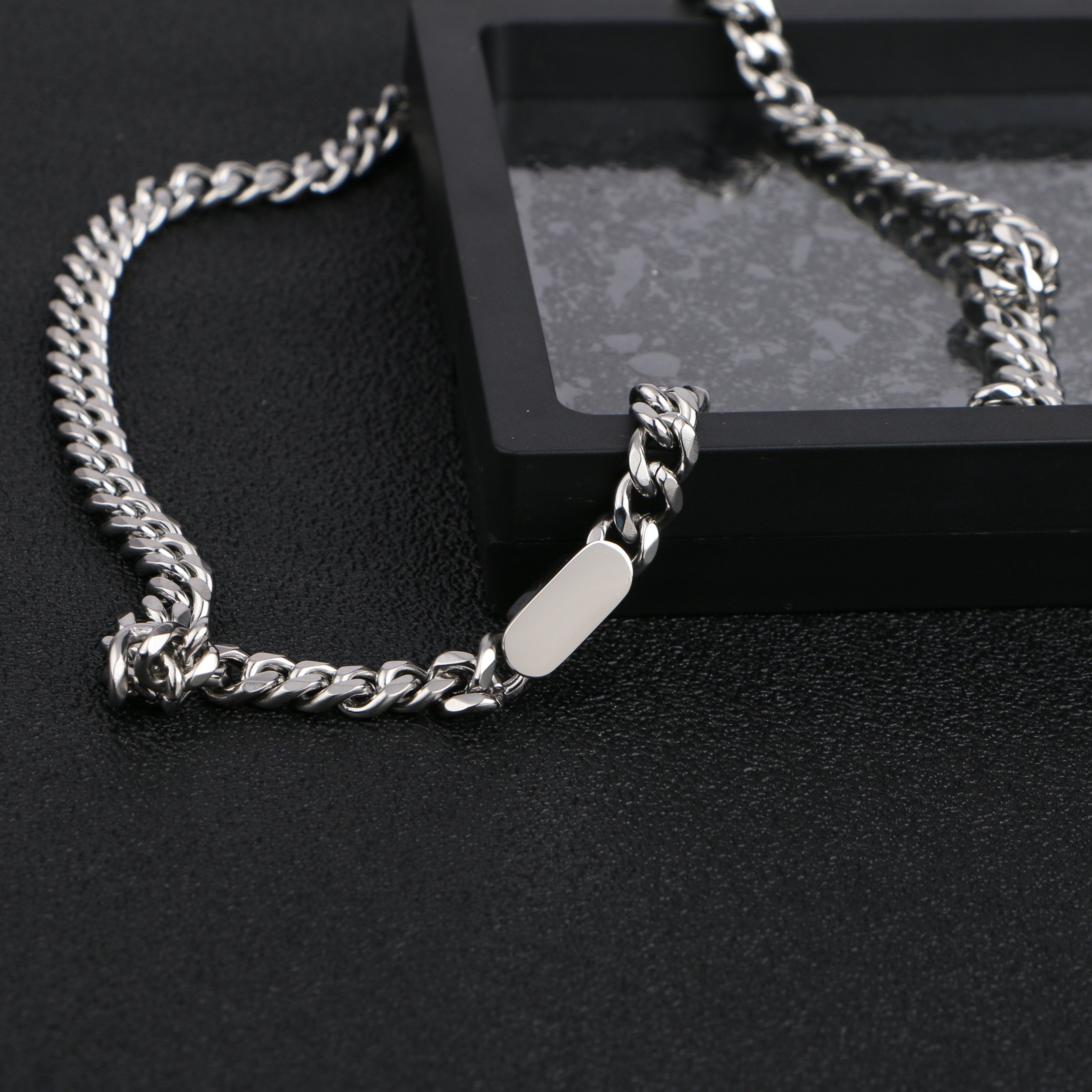 Signature Link Chain Necklace – CwC Jewelry