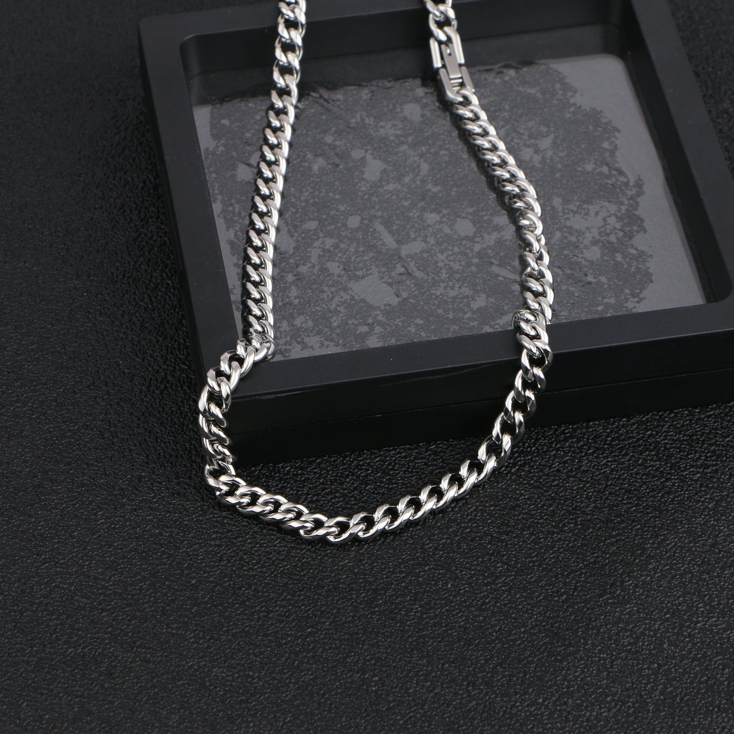 Sleek Chain Necklace
