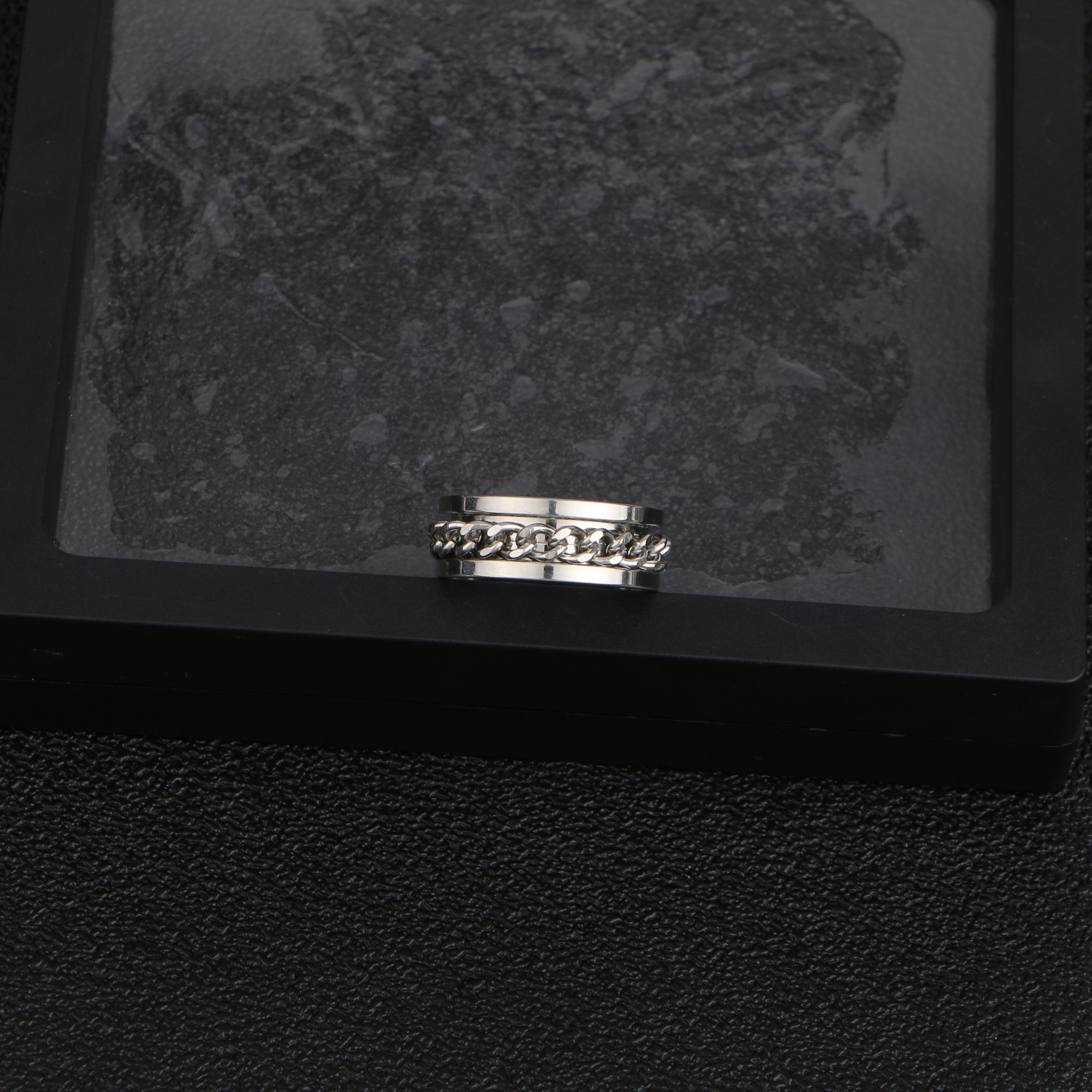 Chain Link Fusion Ring – CwC Jewelry